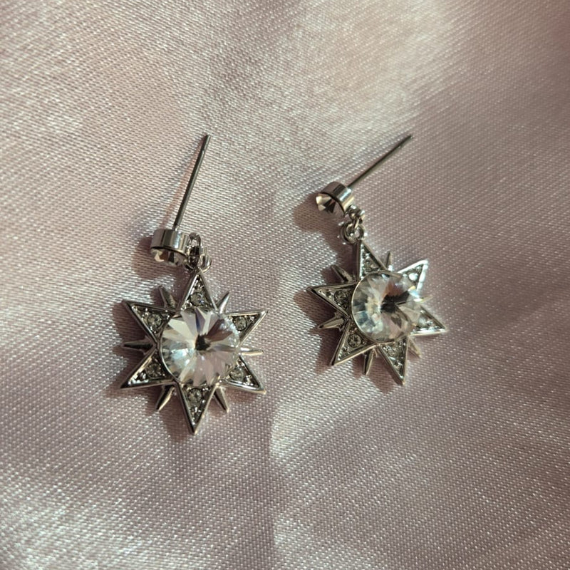 Cercei stea placati cu paladiu si cristale zirconii