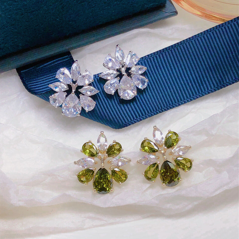 Cercei cu cristale zirconii si ace de argint S925