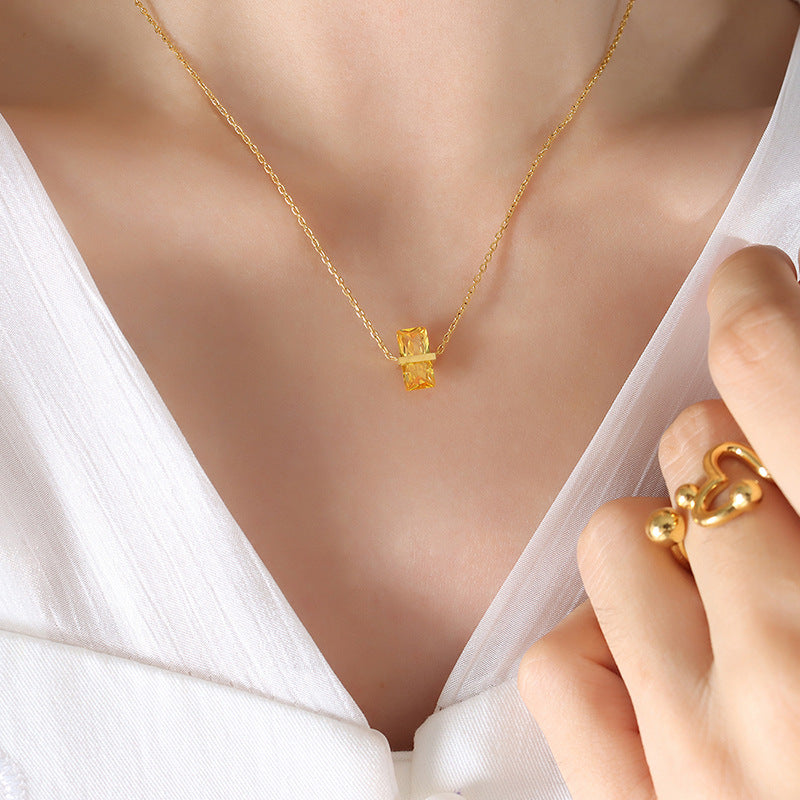 Colier din oțel inoxidabil cu pandantiv din zirconiu cubic