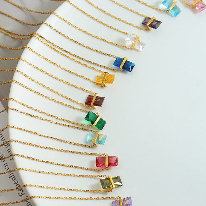 Colier din oțel inoxidabil cu pandantiv din zirconiu cubic