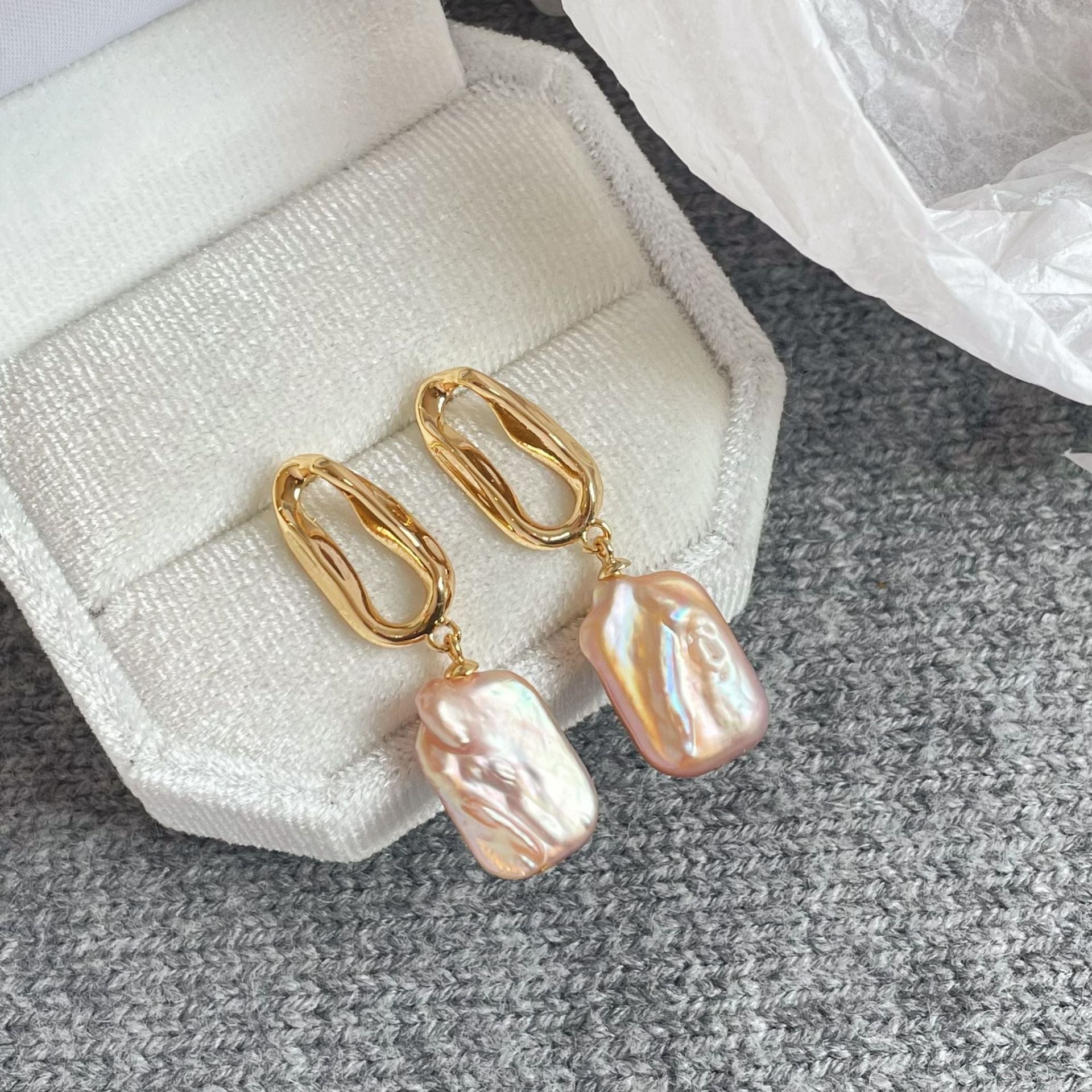 Cercei placati cu aur 14k, cu perle de apa dulce