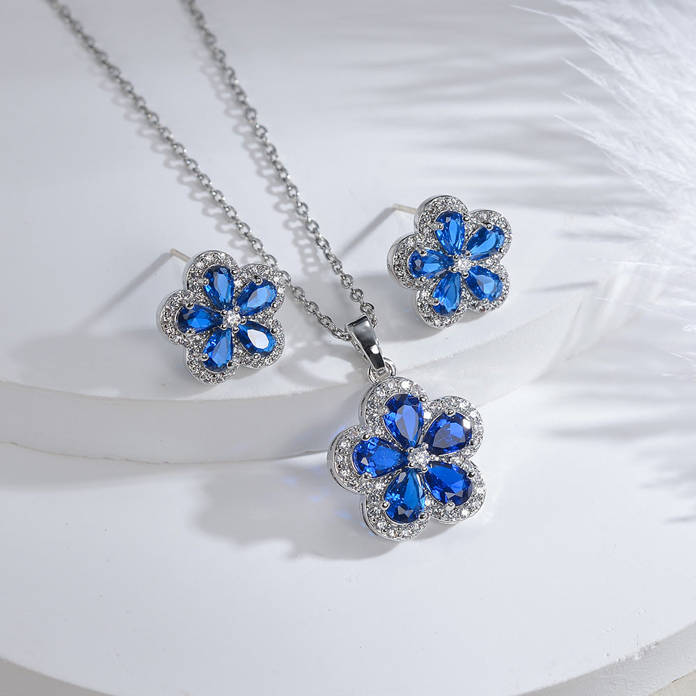 Pandantiv placat cu paladiu, cu cristale zirconii