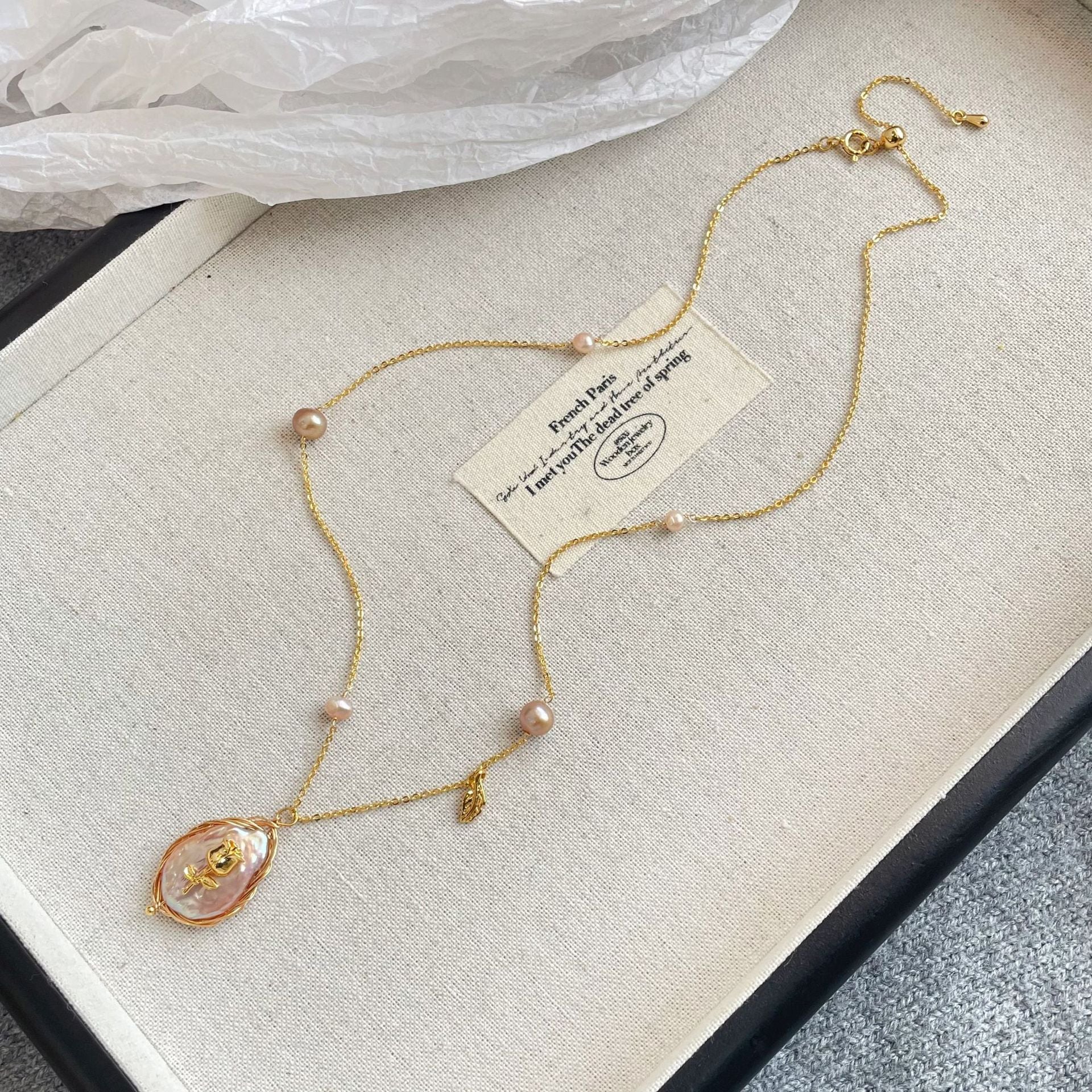 Colier placat cu aur 14K, cu perle din cristal