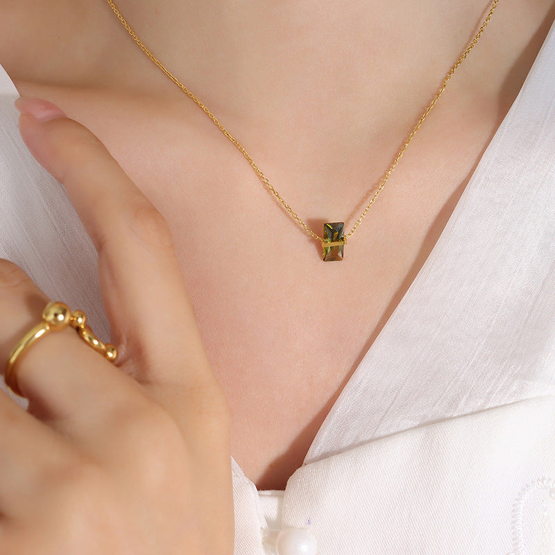 Colier din oțel inoxidabil cu pandantiv din zirconiu cubic