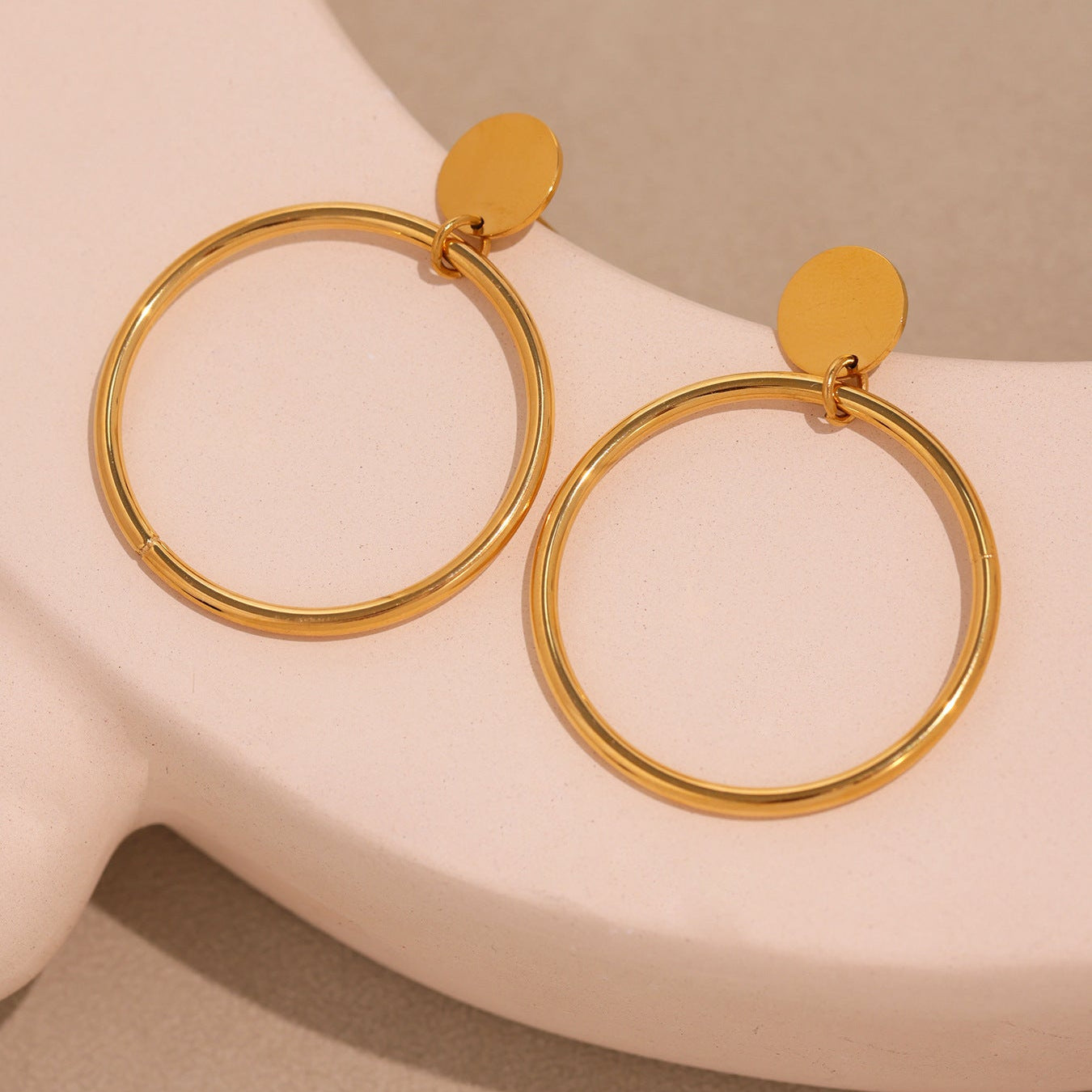 Cercei geometrici din oțel inoxidabil placat cu aur 18K