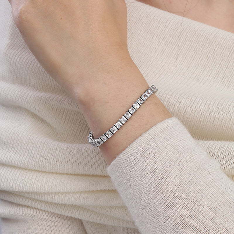 Bratara placata cu paladiu, cu cristale zirconii si inchidere fixa