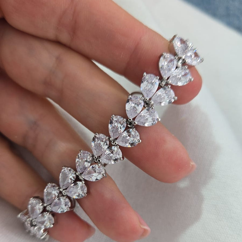 Bratara placata cu paladiu, cu cristale zirconii si inchidere fixa