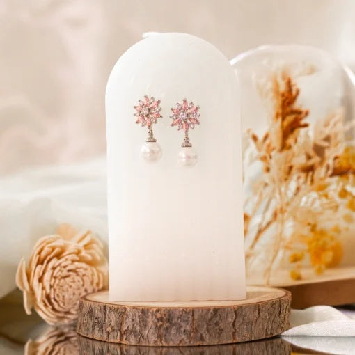 Cercei placati cu paladiu, cu perla din cristal si zirconii roz
