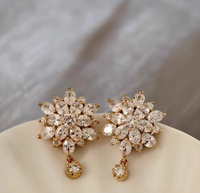 Cercei placati cu aur 14k cu cristale zirconii si ace de argint 925