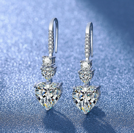 Cercei inima placati cu paladiu si cristale zirconii