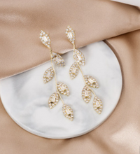 Cercei lungi placati cu aur 14k, cu cristale zirconii si ace de argint S925