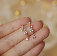 Cercei lungi cu cristale zirconii colorate, placati cu paladiu, ace de argint S925