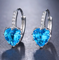 Cercei inima placati cu paladiu si cristale zirconii